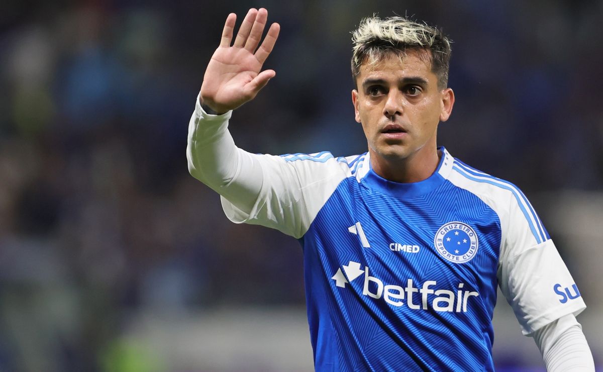 Novela envolvendo Fagner terá final feliz para o Cruzeiro e lateral encaminha rescisão com o Corinthians