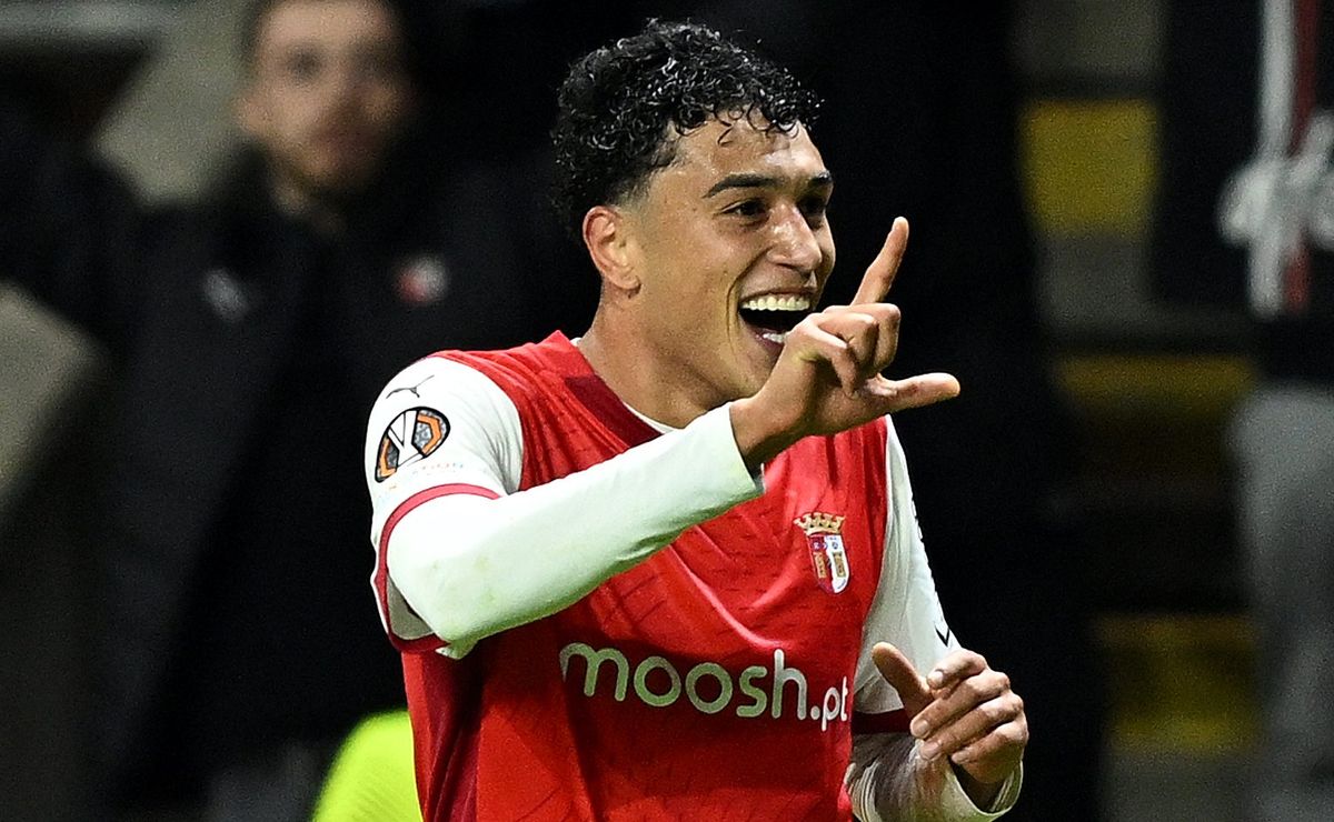 Braga quer R$ 22 milhões para negociar Vitor Carvalho e Grêmio estuda proposta pelo meia