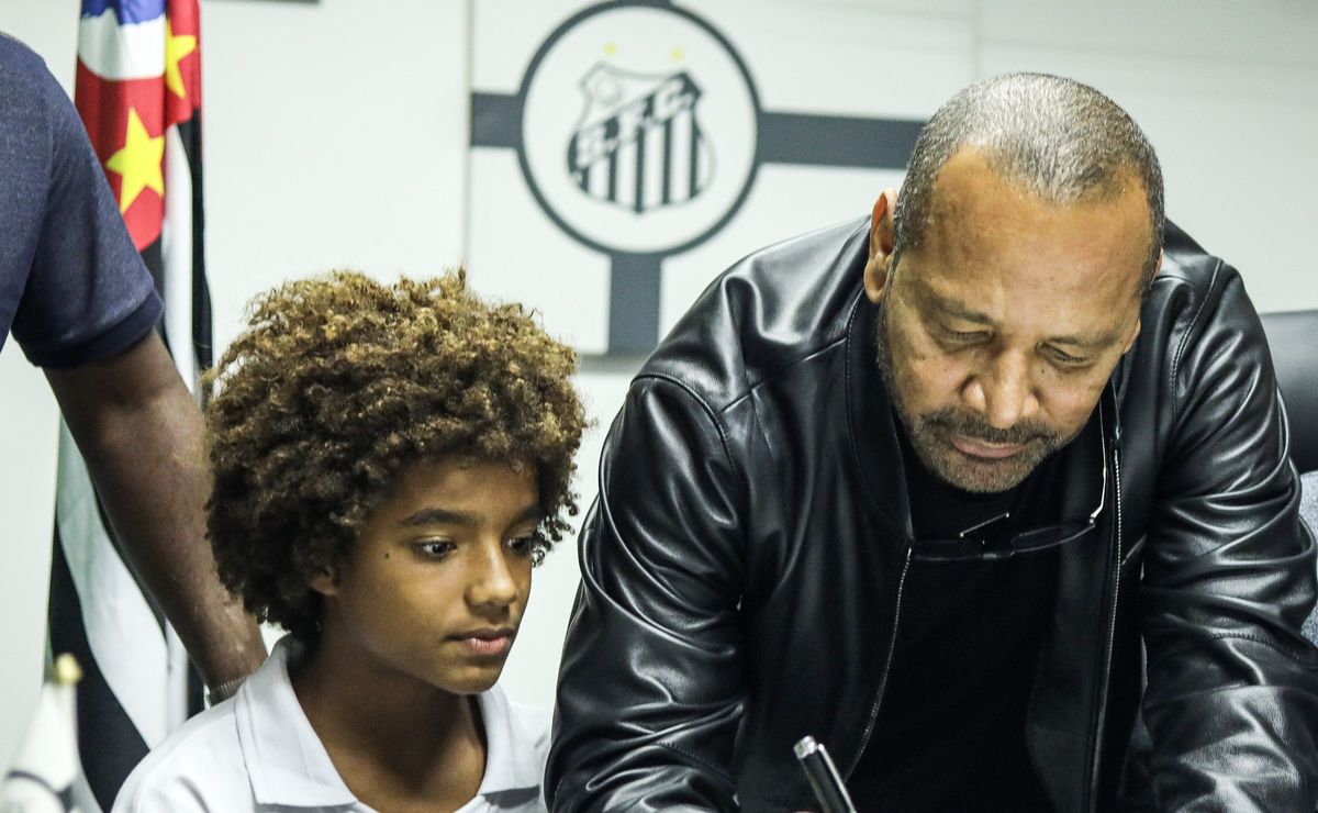 Kauan Basile rompe com Neymar pai e está acertando saída do Santos para assinar com Atlético-MG