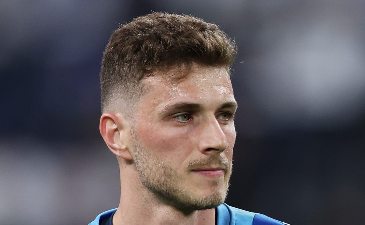 West Ham entra na briga por Bento e pode encerrar chances do Grêmio no mercado por goleiro