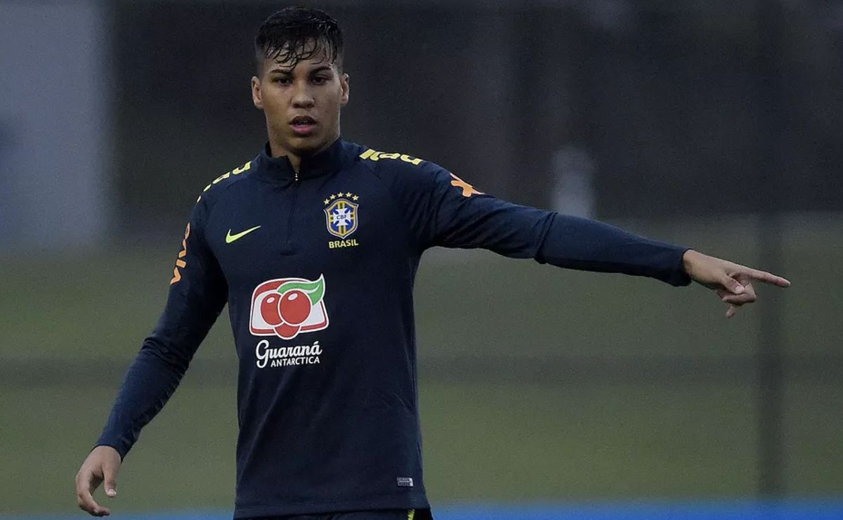 Cruzeiro cogita levar Flamengo na FIFA e encerrar novela por Kaio Jorge exigindo R$ 317 milhões