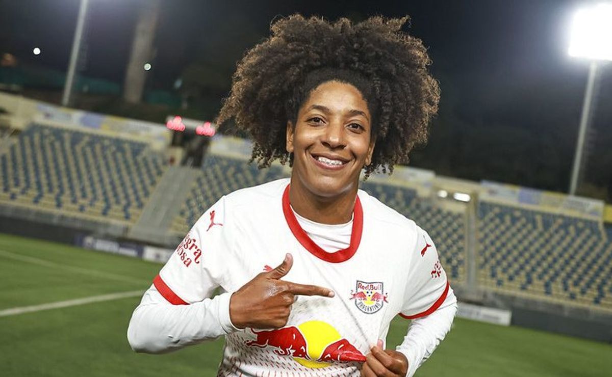 Internacional anuncia a contratação da zagueira Débora até o final de 2027