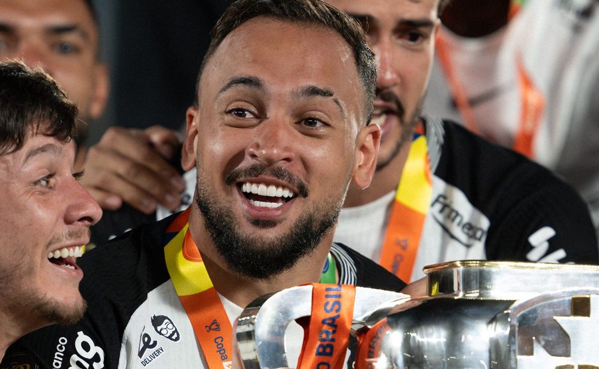 Atlético-MG dobra Maycon com salário colossal de R$ 1 milhão e plano de carreira