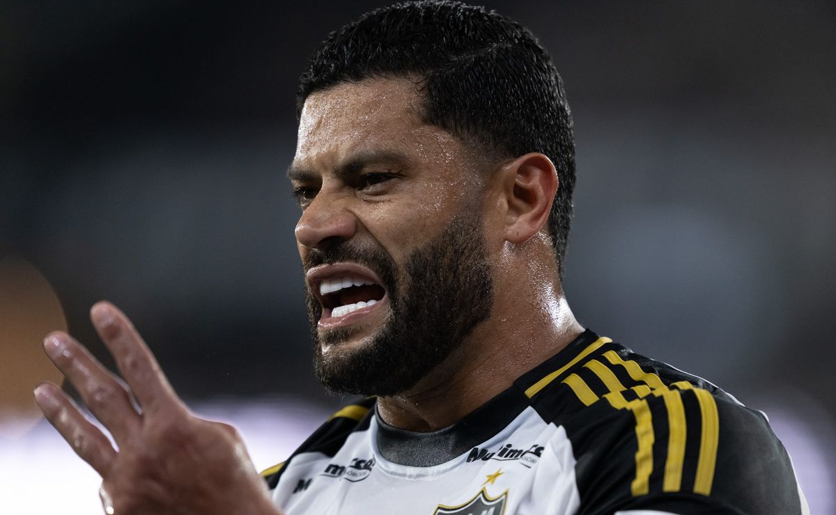 Hulk se revolta com proposta do Atlético-MG, acredita que clube quer “aposentá-lo” e permanência fica em xeque