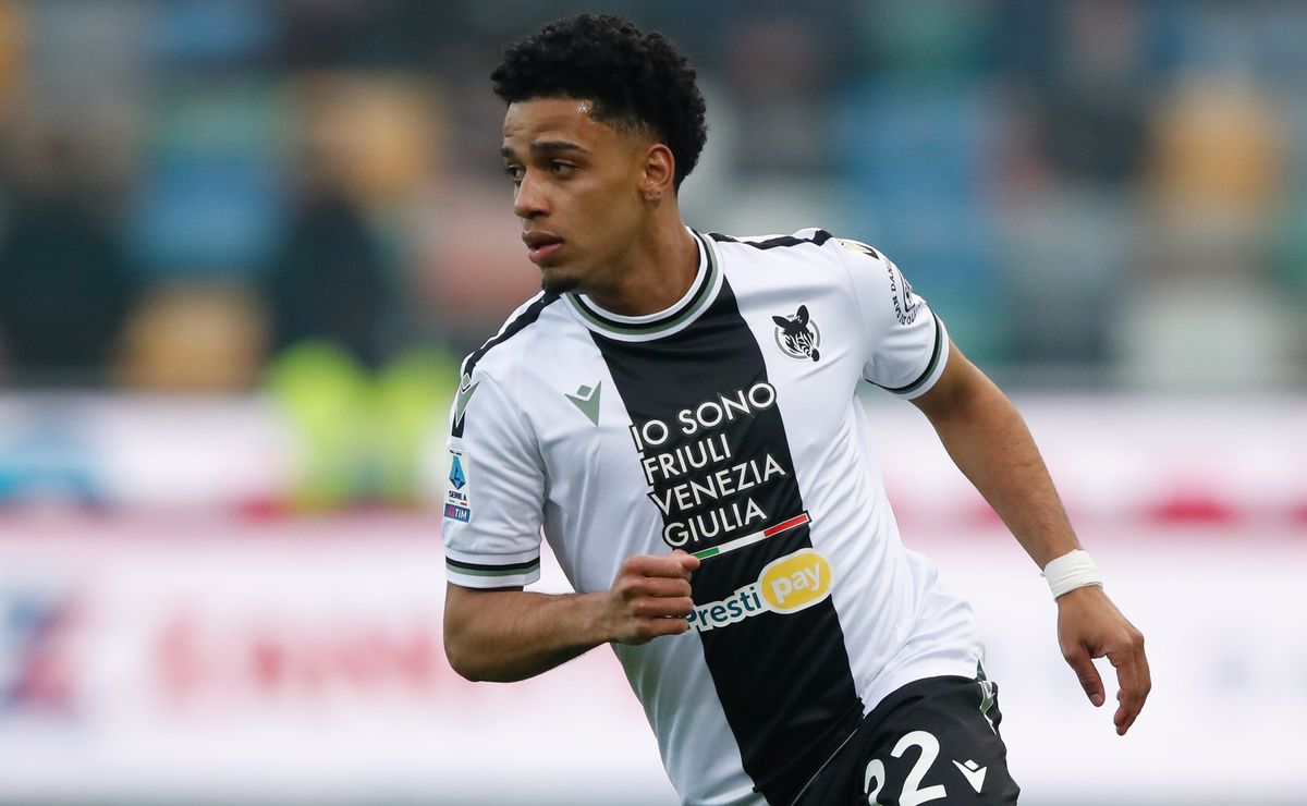 Brenner conversa com Fernando Diniz sobre Vasco e atacante está aberto à ideia