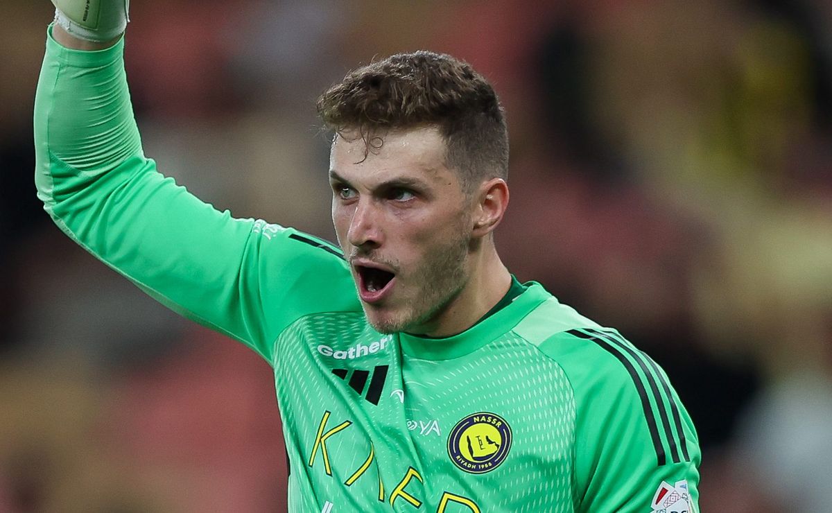 Bento prioriza ida ao Genoa e deixa West Ham em segundo plano pensando na Copa do Mundo