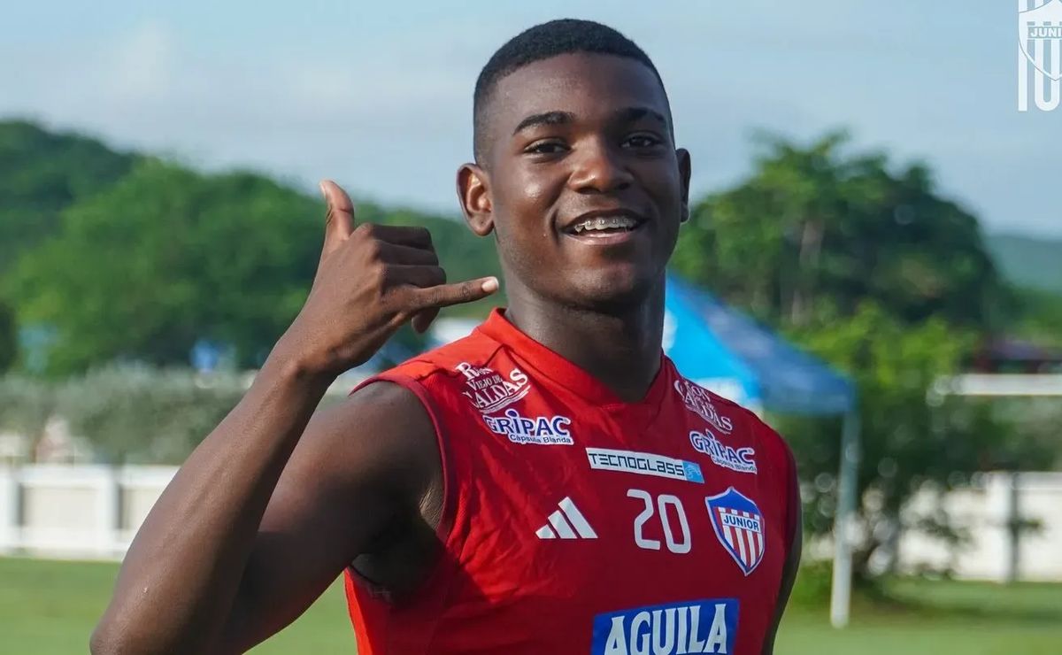 Botafogo avança por Joel Canchimbo, reduz pedida do Junior Barranquilla e fica perto de acordo