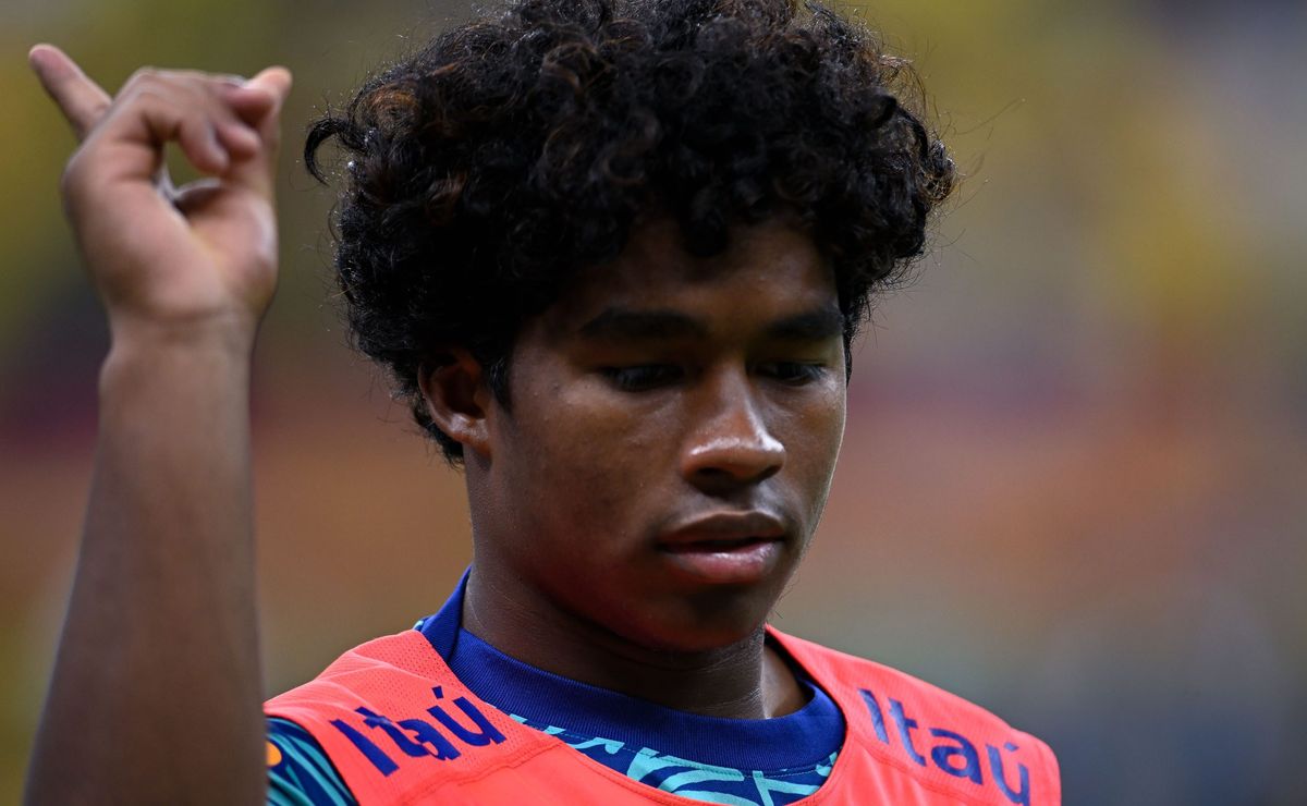 Endrick tem situação detalhada e provoca debate sobre retorno à Seleção Brasileira para Copa do Mundo