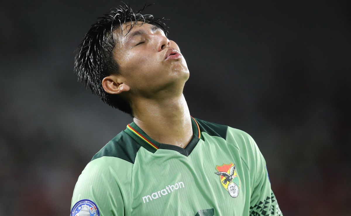 Vojvoda se empolga com Miguelito e Santos vai apostar no meio-campista em 2026