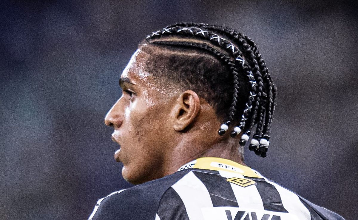 Tottenham dá contra-golpe para comprar destaque do Santos e aceita pagar R$ 94 milhões em Souza