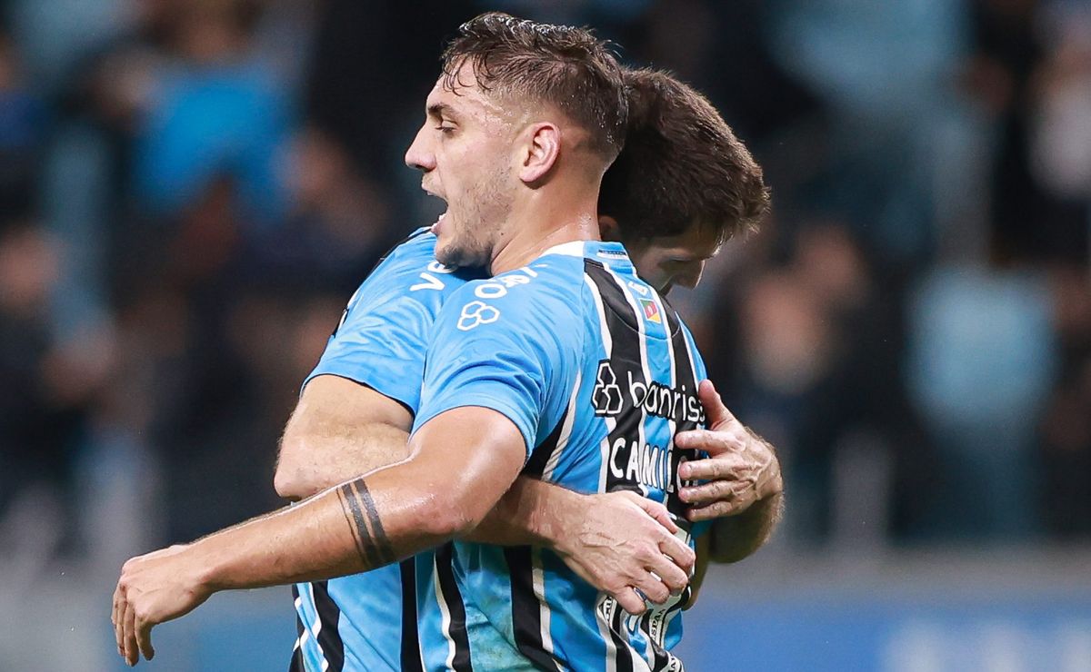 Luís Castro autoriza ‘limpa’ no Grêmio e 14 jogadores podem deixam o CT em 2026; veja lista