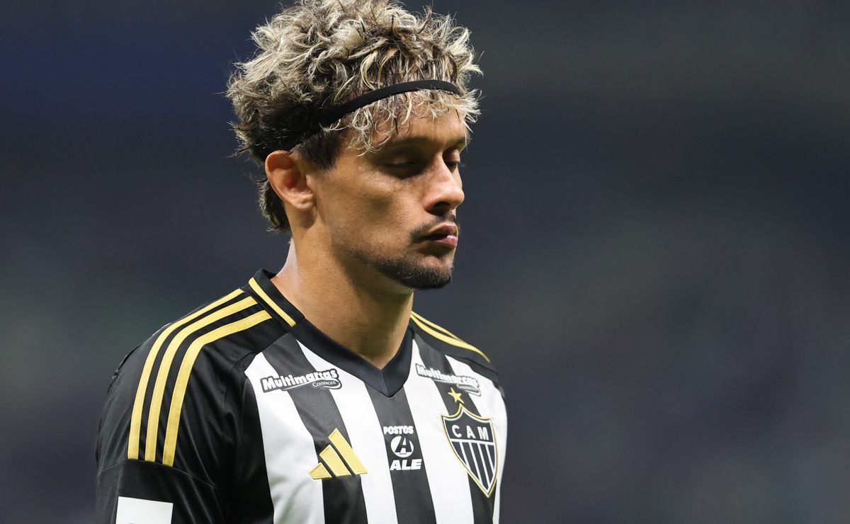 Atlético-MG faz jogo duro e só aceita negociar Gustavo Scarpa por R$ 31,6 milhões