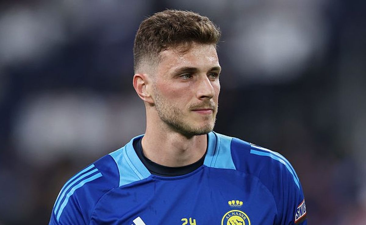 Grêmio descarta a contratação do goleiro Bento e não quer entrar leilão pelo jogador