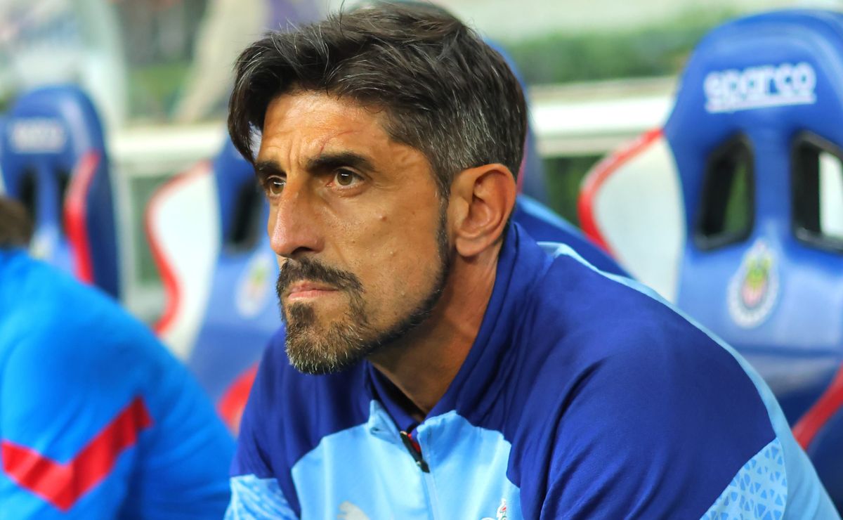 Claro Sports - ¡CON LA MENTE EN EL CLÁSICO TAPATÍO! 🔴⚪ Veljko Paunovic  decide no hablar sobre el supuesto interés del Almería y se concentra en su  partido contra el Atlas