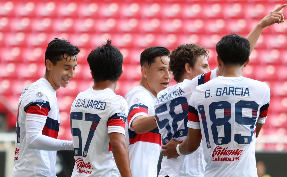 Alejandro Organista, la pieza que le falta a las Chivas de Gago