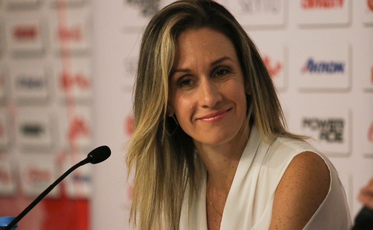 Aciertos y Errores de Nelly Simón en la Dirección de Chivas Femenil
