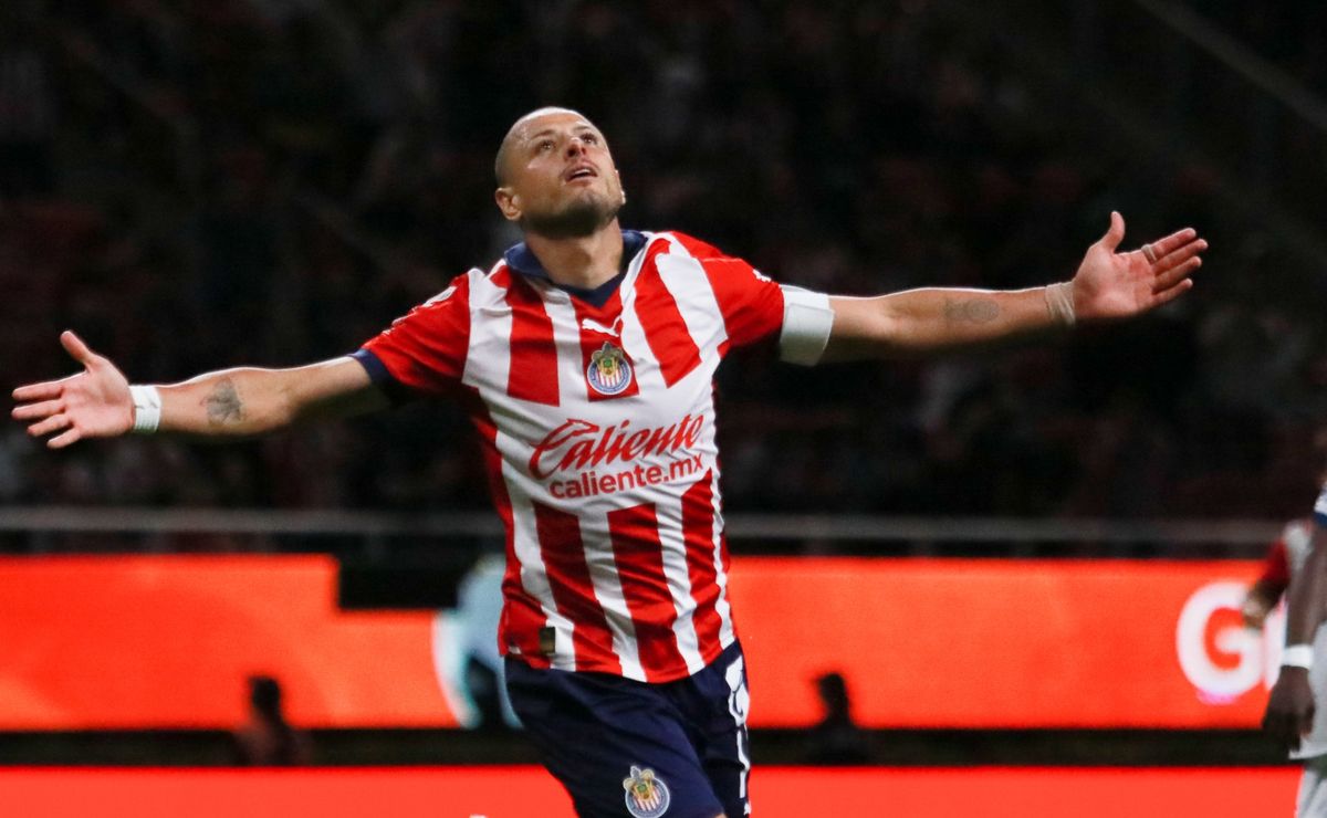 La leyenda de Chivas que confía en el Chicharito Hernández para vencer al América
