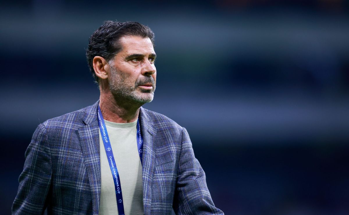 Refuerzo europeo amarrado por Fernando Hierro para Chivas podría caerse en 2024