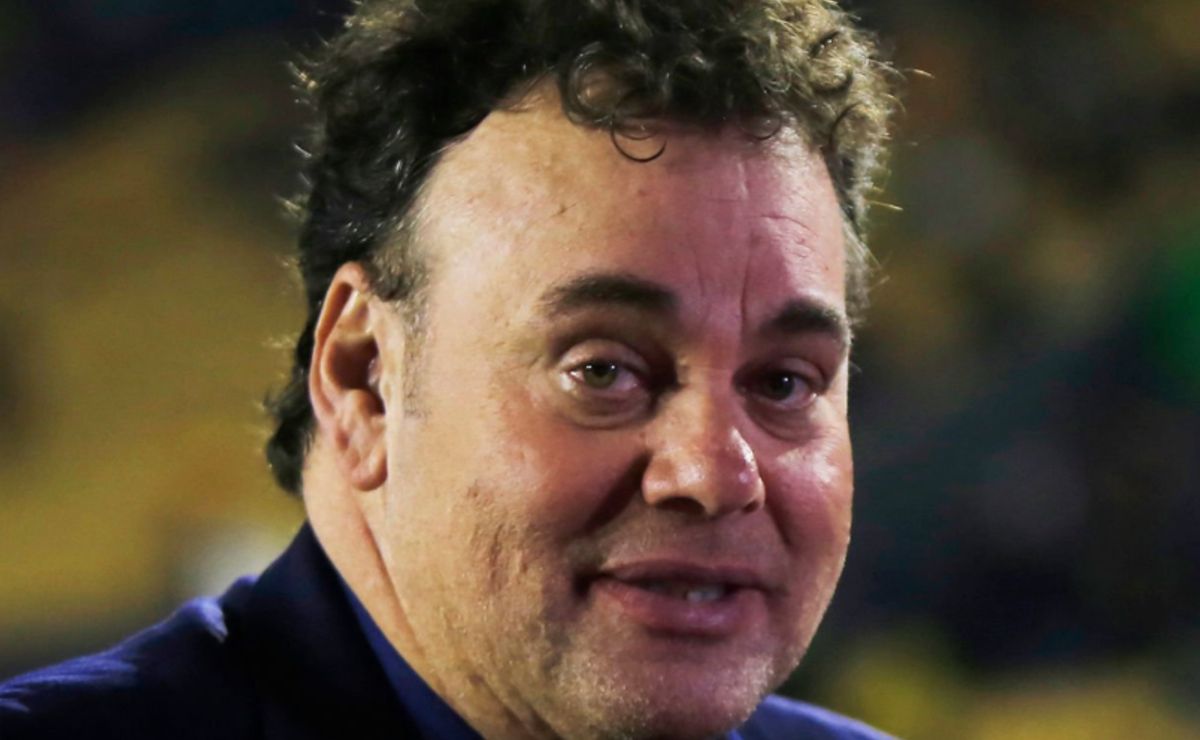 Faitelson Pide a Jugador de Chivas Llegar a la Selección Mexicana durante Clásico