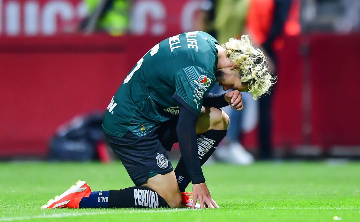 Golpe Futbolístico: Selección de Estados Unidos sorprende a Cade Cowell de Chivas