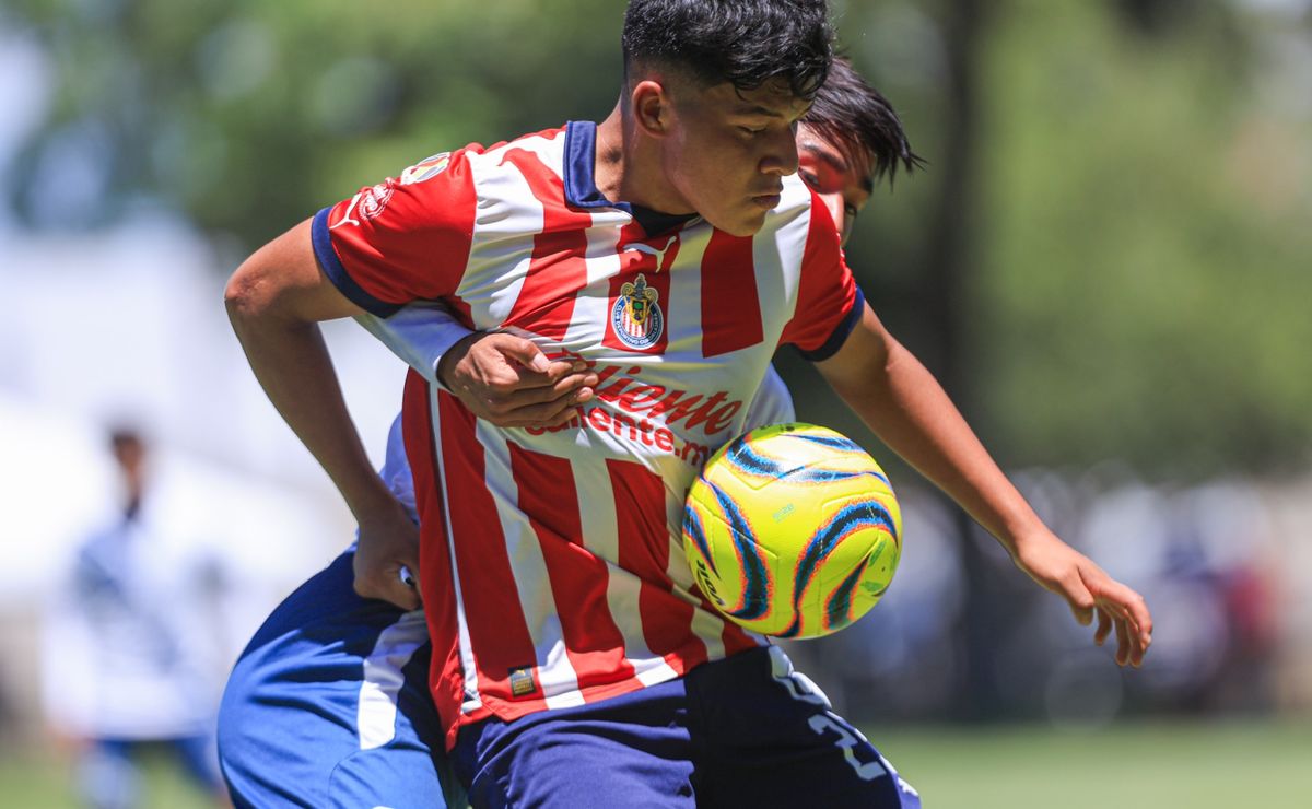 Motivación y crecimiento: Diego Latorre, joya en ascenso de Chivas
