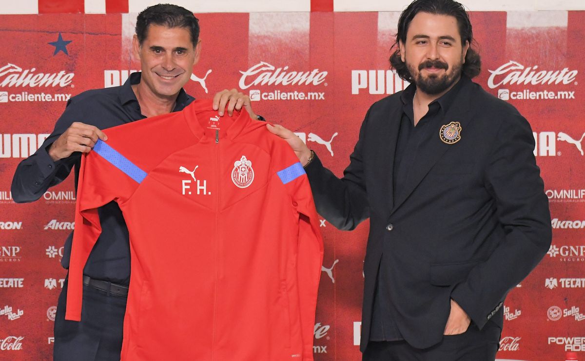 Tranquilidad de Amaury Vergara ante rumores sobre la salida de Fernando Hierro