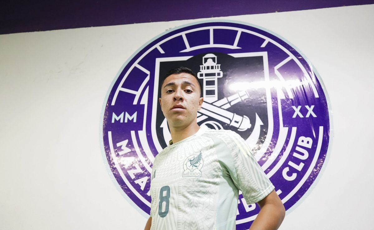 Mazatlán Rechaza Intercambio de Montaño por Torres Propuesto por Chivas