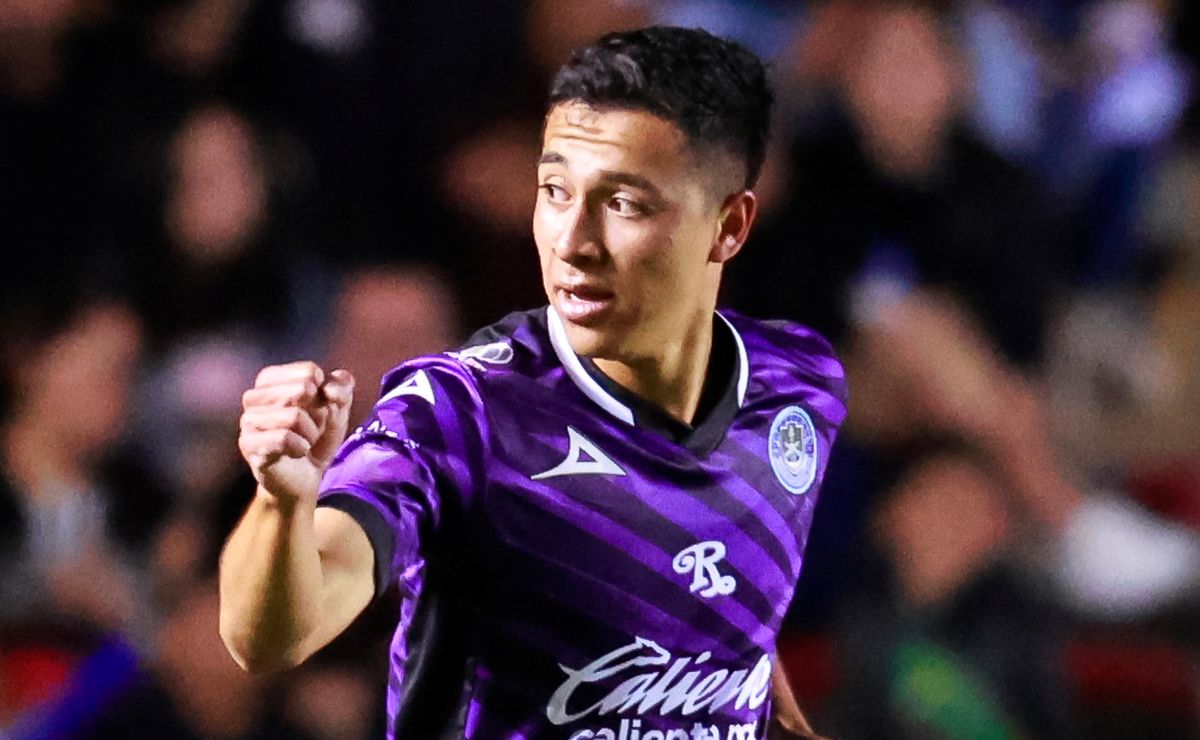 El Factor que Puede Alejar a Andrés Montaño de Chivas en el Apertura 2024