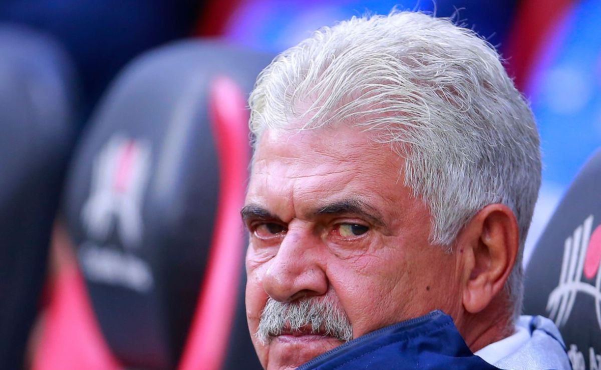 Tuca Ferretti critica a Chivas: 
