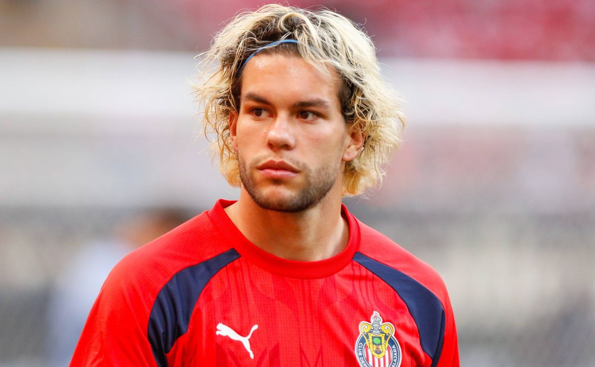 ¿Cambiará su enfoque? Cade Cowell sorprende al practicar otro deporte en vacaciones