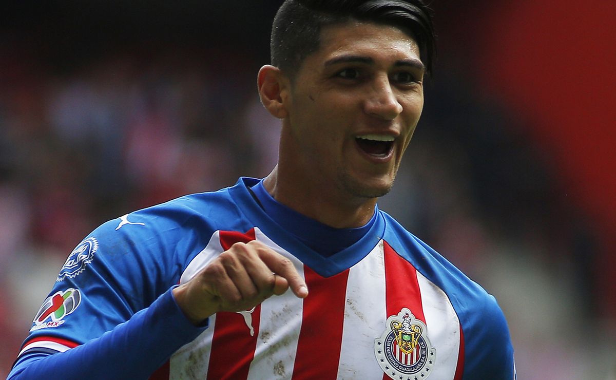El Guiño de Alan Pulido que Ilusiona a la Afición de Chivas