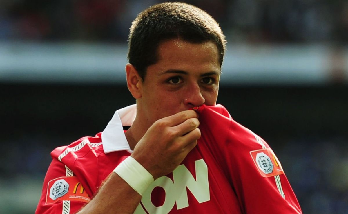 Molestia en Manchester United por supuesta burla a Chicharito Hernández