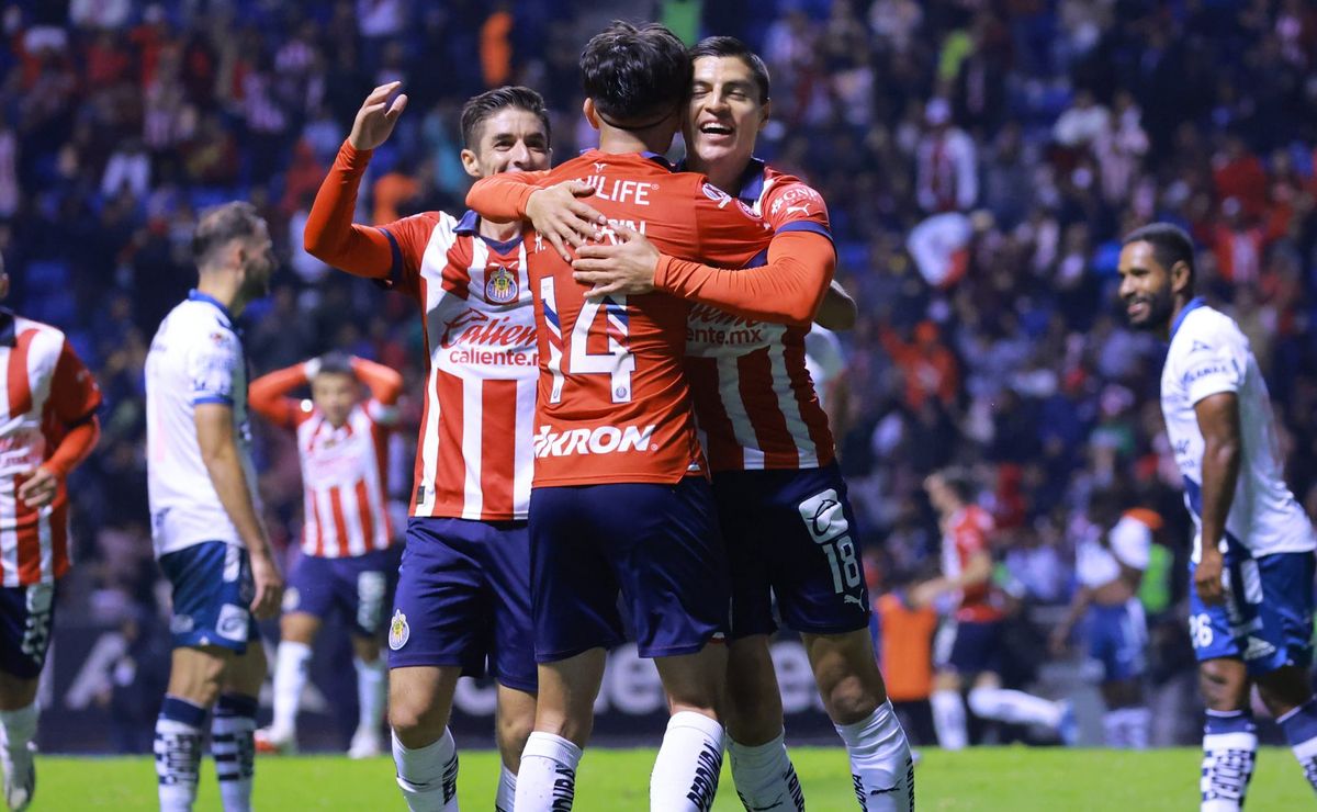 Chivas se une a clubes para llevar alegría a afición en crisis