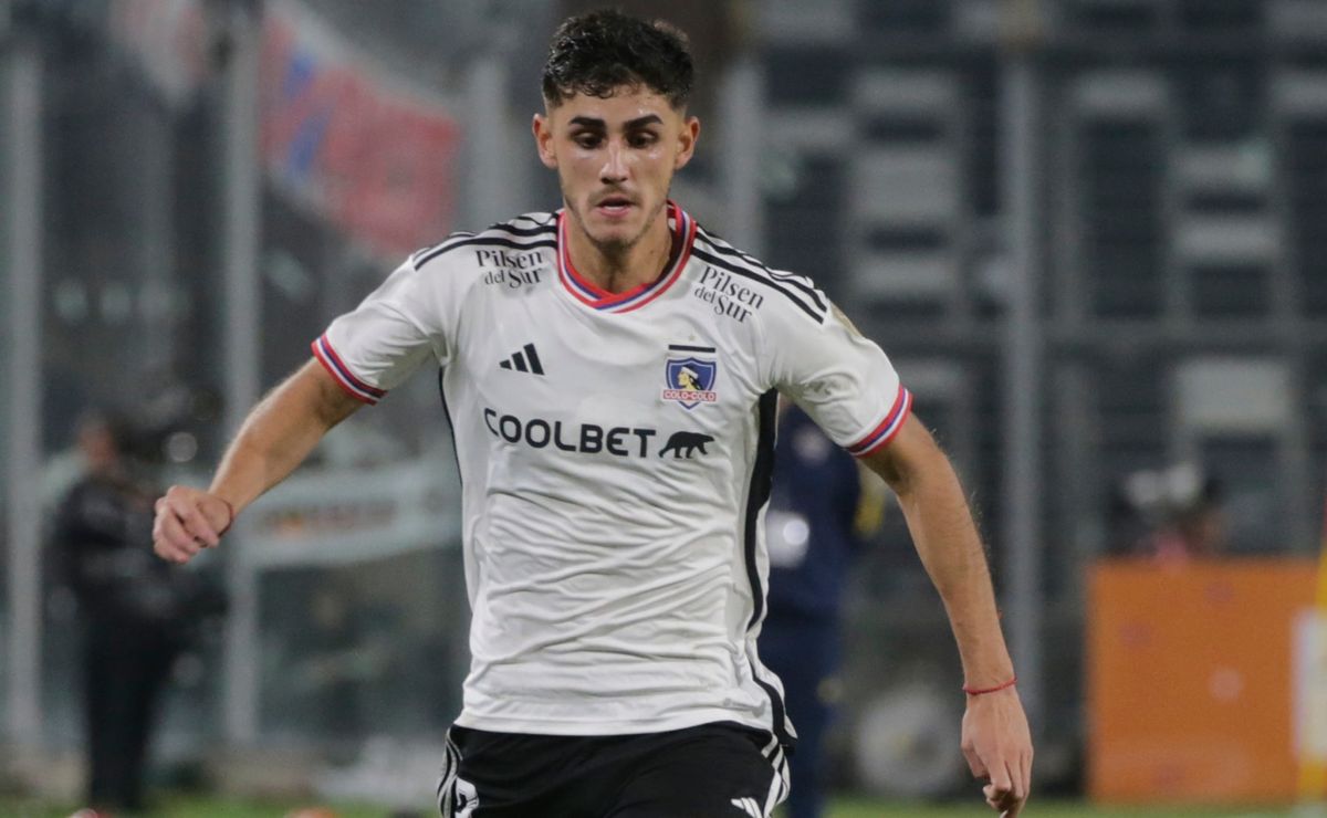 Bruno Gutiérrez entrena con máscara en Colo Colo Bolavip Chile