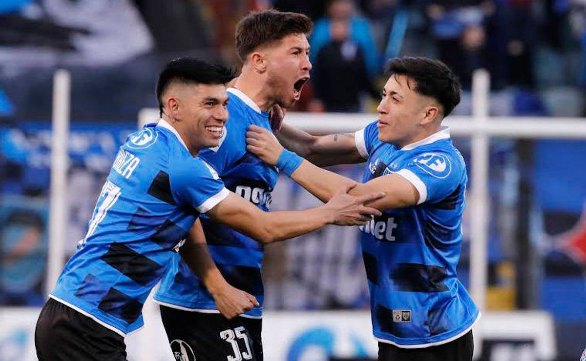 Felipe Loyola logra campeonato con Huachipato en duda su continuidad
