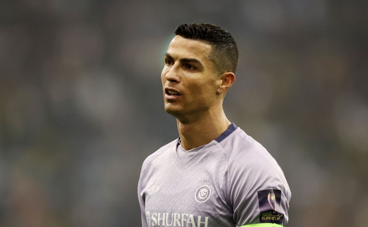 Cristiano Ronaldo receives $225 million offer to play for Saudi Arabian  team