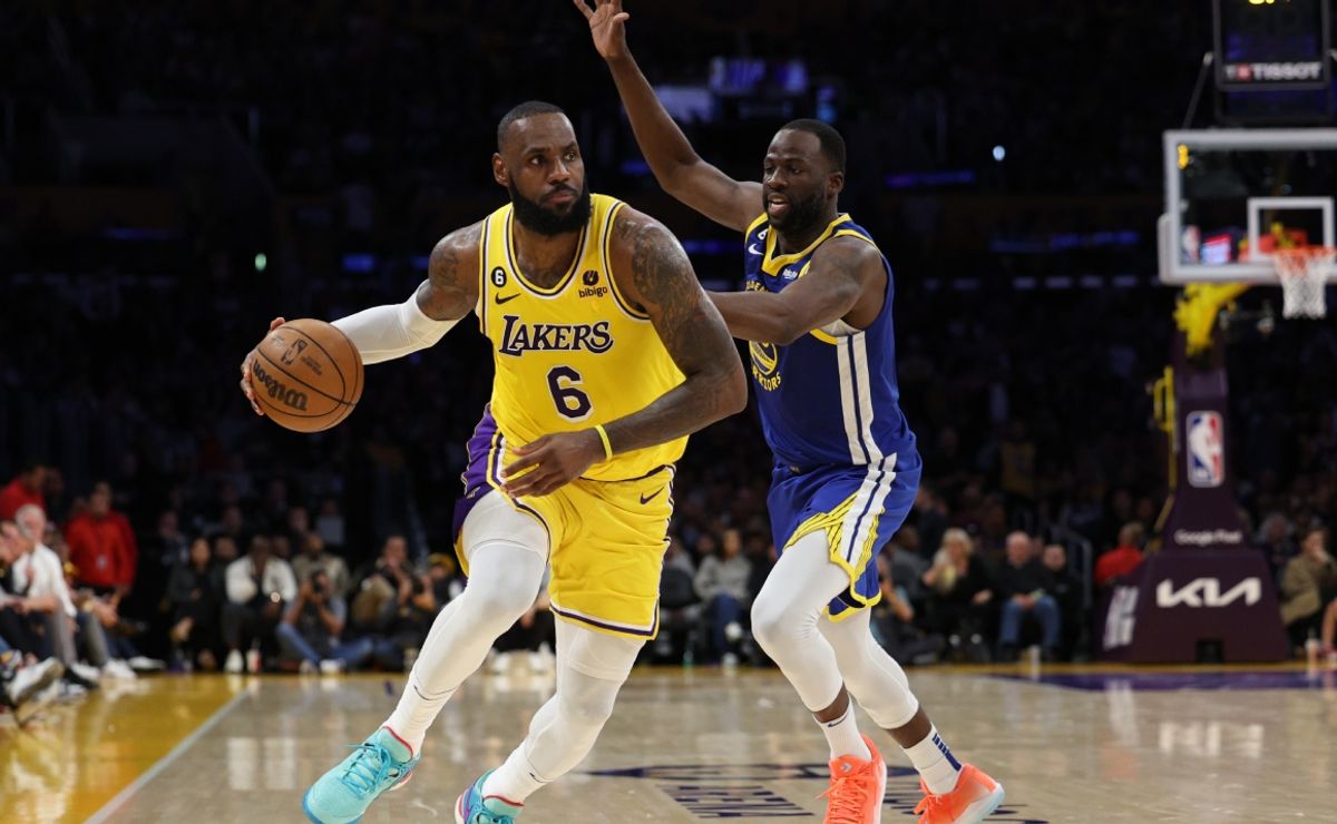 draymond green and lebron james