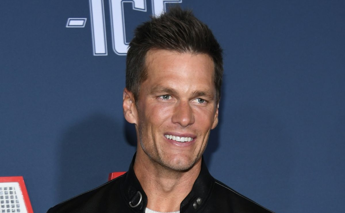 Tom Brady and New England Patriots owner 'lose fortune' as £26billion crypto  goes bust - Mirror Online