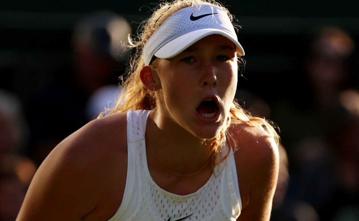 Mirra Andreeva’s Profile: Age, height, nationality, WTA ranking, record