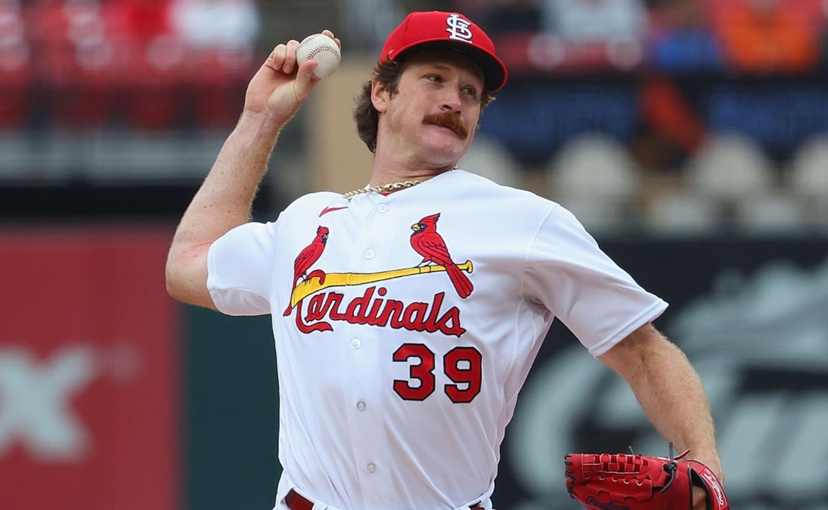 Cardinals pitcher Miles Mikolas suspended for hitting Cubs' Ian Happ