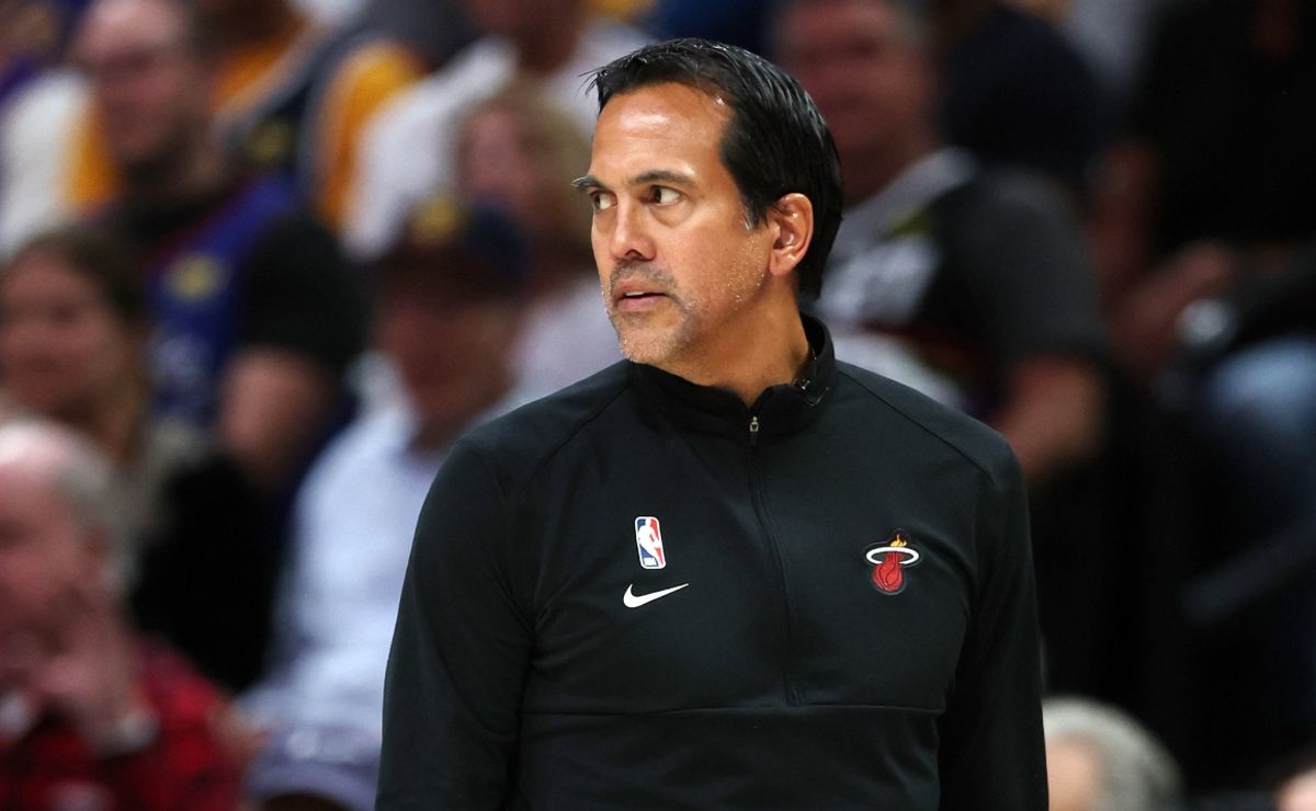 Erik Spoelstra Compares Team USA Player to Dwyane Wade - Bolavip US