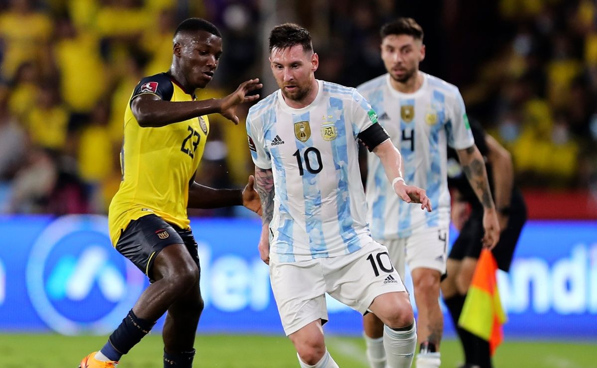 Watch Argentina vs Ecuador for FREE in the US today TV channel and
