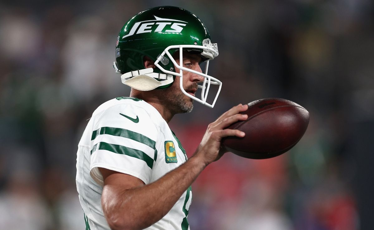 How the New York Jets Replace Aaron Rodgers