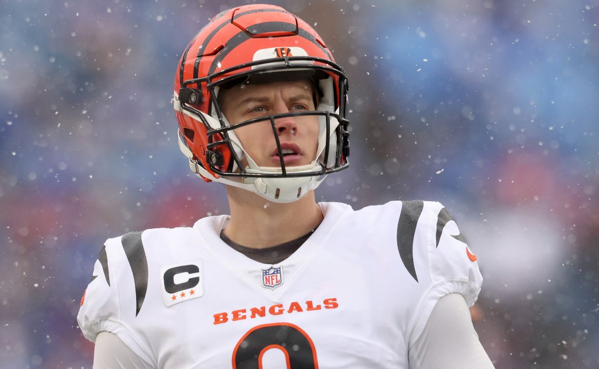 Joe Burrow sought Aaron Rodgers' advice on calf injury; Bengals QB