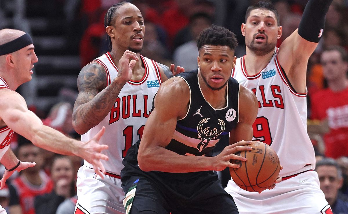 How to watch Milwaukee Bucks vs Chicago Bulls for FREE in the US today