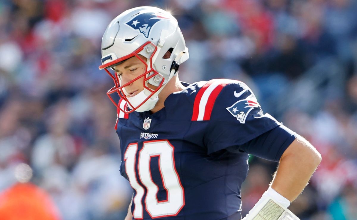 NFL Patriots' Mac Jones is among the QBs with the most interceptions