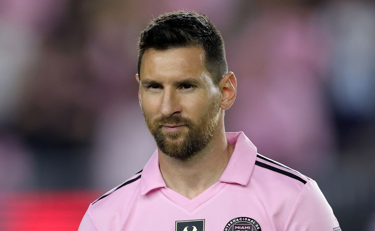 lionel-messi-s-inter-miami-home-jersey-for-2024-mls-season-leaked