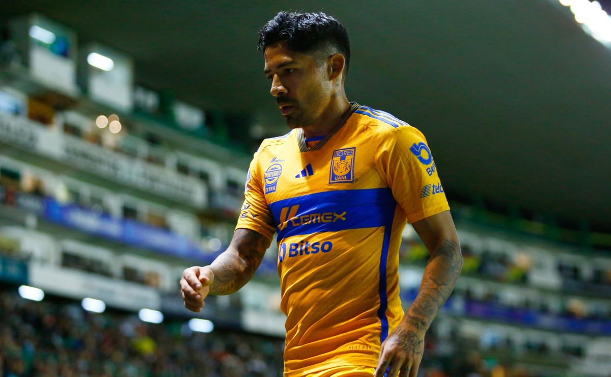 How to watch Tigres UANL vs Chivas for FREE on January 21, 2024 in the