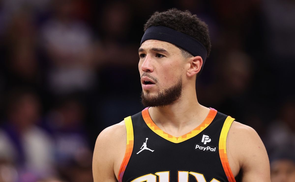 Devin Booker breaks the silence on rumors worrying Suns fans