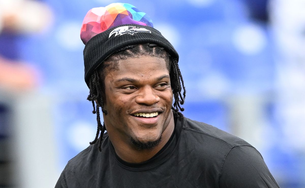 Former NFL MVP says that no player in the league can stop Lamar Jackson